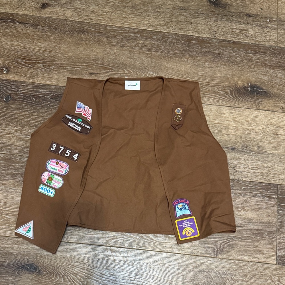 Girl Scout brown Vest‎ with Patches